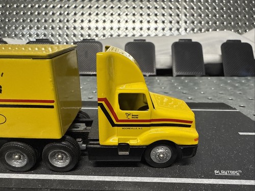 1991 WINROSS - Michael Waltrip Racing Semi Truck Pennzoil Transporter 1/64 Auto - Picture 14 of 17