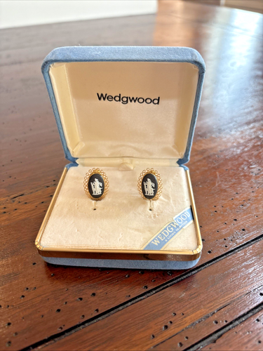 VTG Wedgwood Green Jasperware Van Dell 12K Gold Filled Earrings Greek Scene - Picture 2 of 11