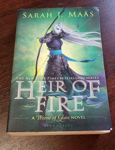 Throne of Glass: Heir of Fire by Sarah J. Maas, Bloomsbury, Paperback Original - Bild 1 von 6