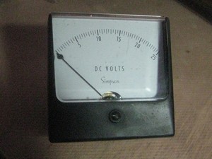 Simpson Analog 25 DC Volt Meter