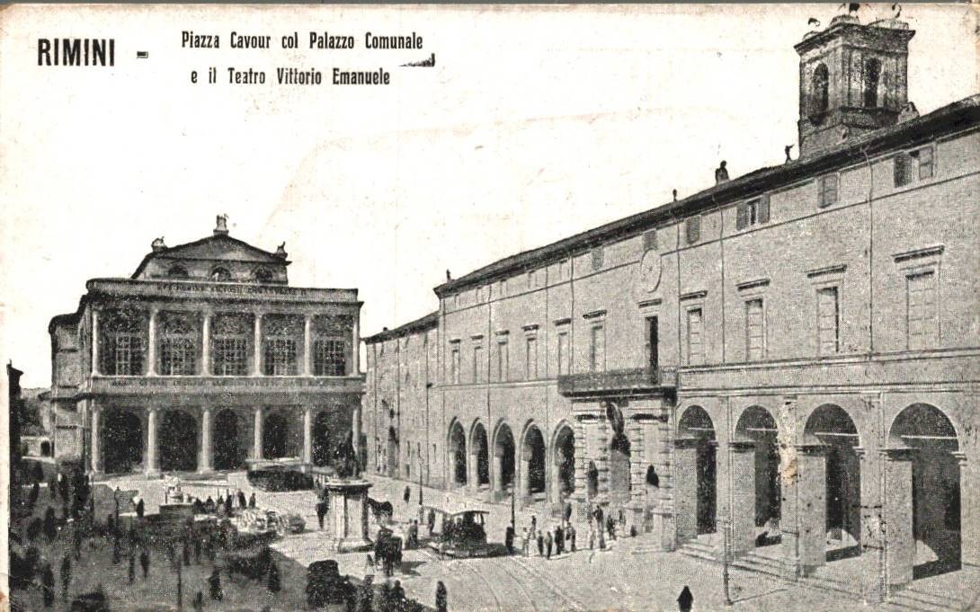 Foto 1 di 2