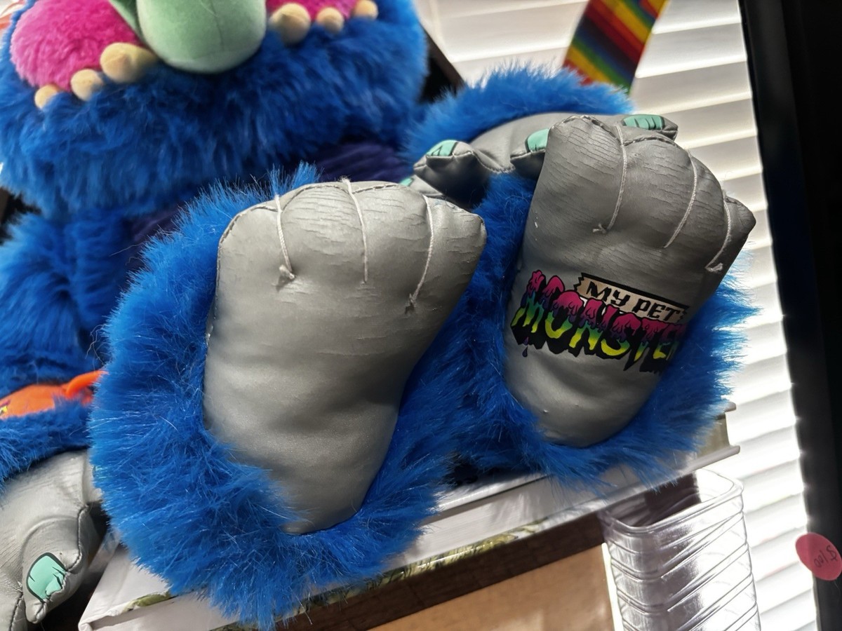 UK版 my pet monster 手錠付き UK版 my pet monster 手錠付き UK版 my