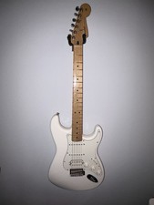 Fender Player Stratocaster HSS Electric Guitar - Polar White Body, Maple Neck