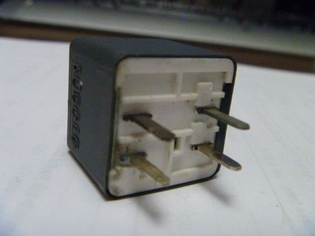 ЭЛЕКТРИЧЕСКОЕ РЕЛЕ BUICK REGAL HELLA 12088592 357638 - Изображение 2 из 2