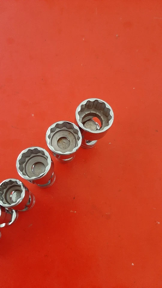 Snap-On Tools SAE Universal Swivel Flex Socket Set 12pt Point 3/8" Drive Engrave - Image 4 of 4