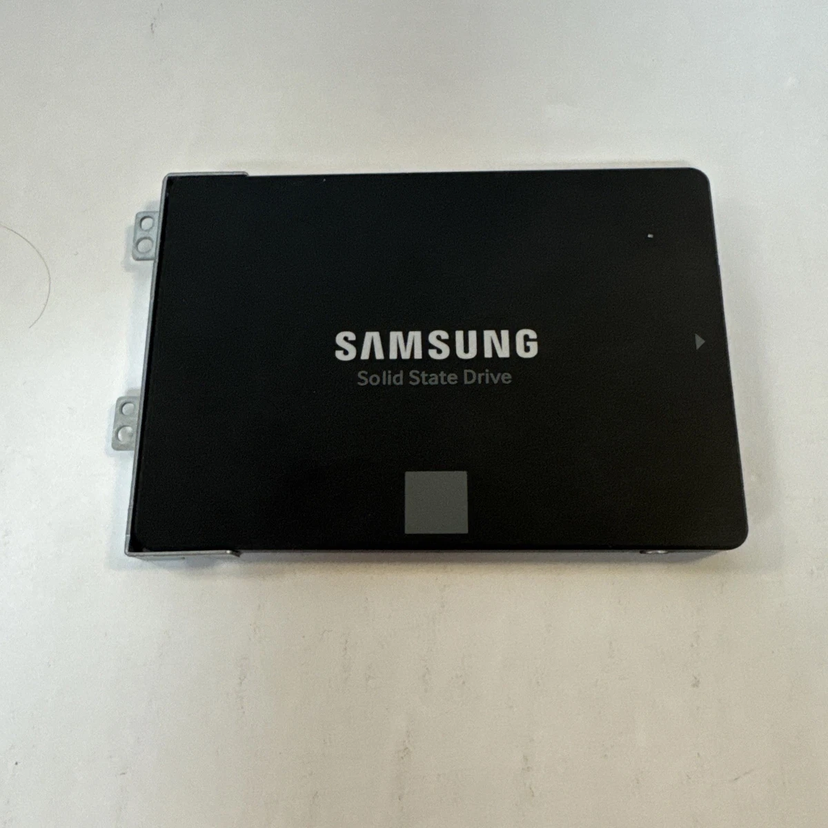 SATA I Solid State Drives 2.5 in Form Factor 500 GB Storage