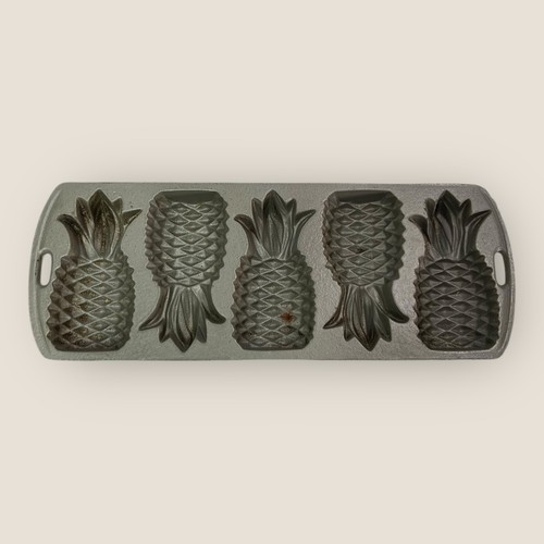 13" John Wright Co USA Vintage 1996 Pineapple Mold Cast Iron Pan - Picture 2 of 7