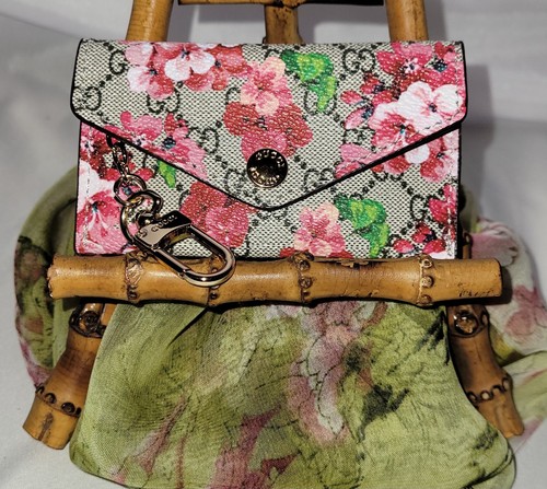 Mini-Geldbörsen aus genarbtem Leder mit Blumenmotiv CC Etui Taschenanhänger goldfarben (4)