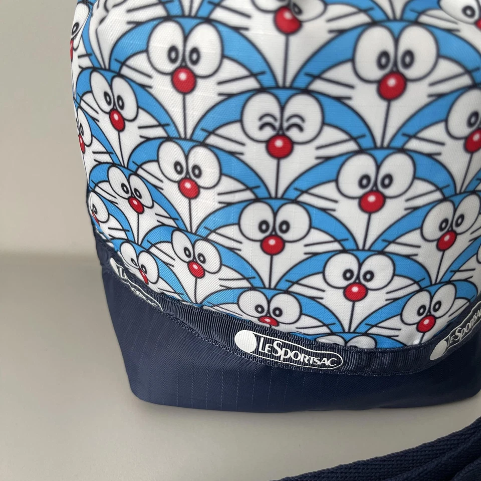 Bolso Cubo Lesportsac x Doraemon Nuevo con Etiquetas Foto 4 de 4