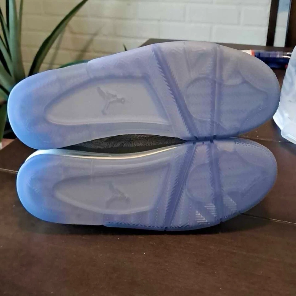 Talla 14 - Air Jordan 4 Retro 30 Aniversario Láser Foto 4 de 4