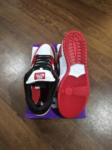 Nike SB Dunk Low 'J-Pack Chicago'- BRAND NEW! SIZE 11.5 MEN - Picture 5 of 6