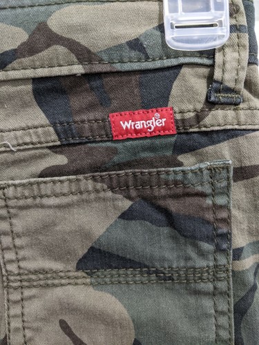 Wrangler Boys Straight Camo Camouflage Cargo Shorts with Adjustable Waist - Picture 3 of 7