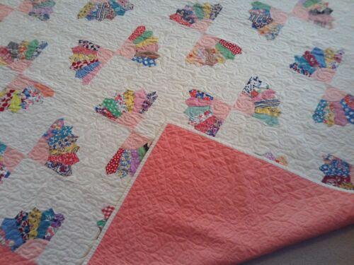 Vintage Handmade Quilt, Fan Pattern - 74" x 96" - machine quilted - Picture 5 of 24