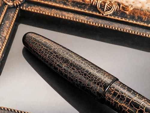 Wancher Dream Pen Fountain Pen Ebonite Hirota lacquer Gold and crack paint Japan - Picture 3 of 6