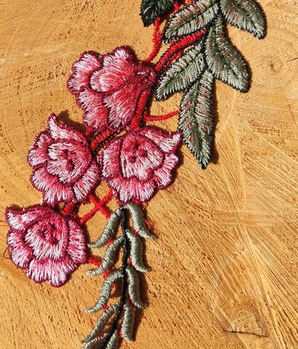 Large Red Rose Embroidered applique motif- Sew on Patch-Clothes/Jacket/ Bag DIY - Picture 4 of 9
