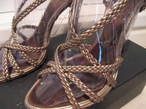 BCBG NORWICH-ME PLATINUM GOLD METALLIC LE Sandal Shoes 8 MED $275 - Picture 8 of 11