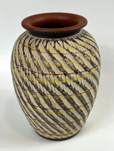 Vintage MCM Wekara West Germany Art Pottery Sgraffito Vase - Picture 3 of 8