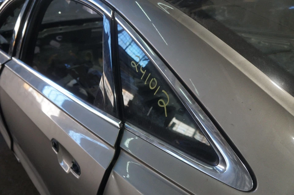 Rear Left Quarter Panel Window Glass OEM 4N4845297 Audi A8l Quattro 2019 - Image 2 of 4