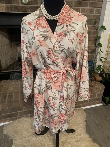 Vintage Calvin Klein Damen Blumen Kimono Satin Morgenmantel Größe M - Bild 1 von 7