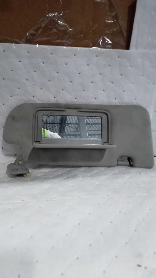 Parasol derecho usado se adapta a: Infiniti Q50 2014 iluminado grado A derecho Foto 2 de 4