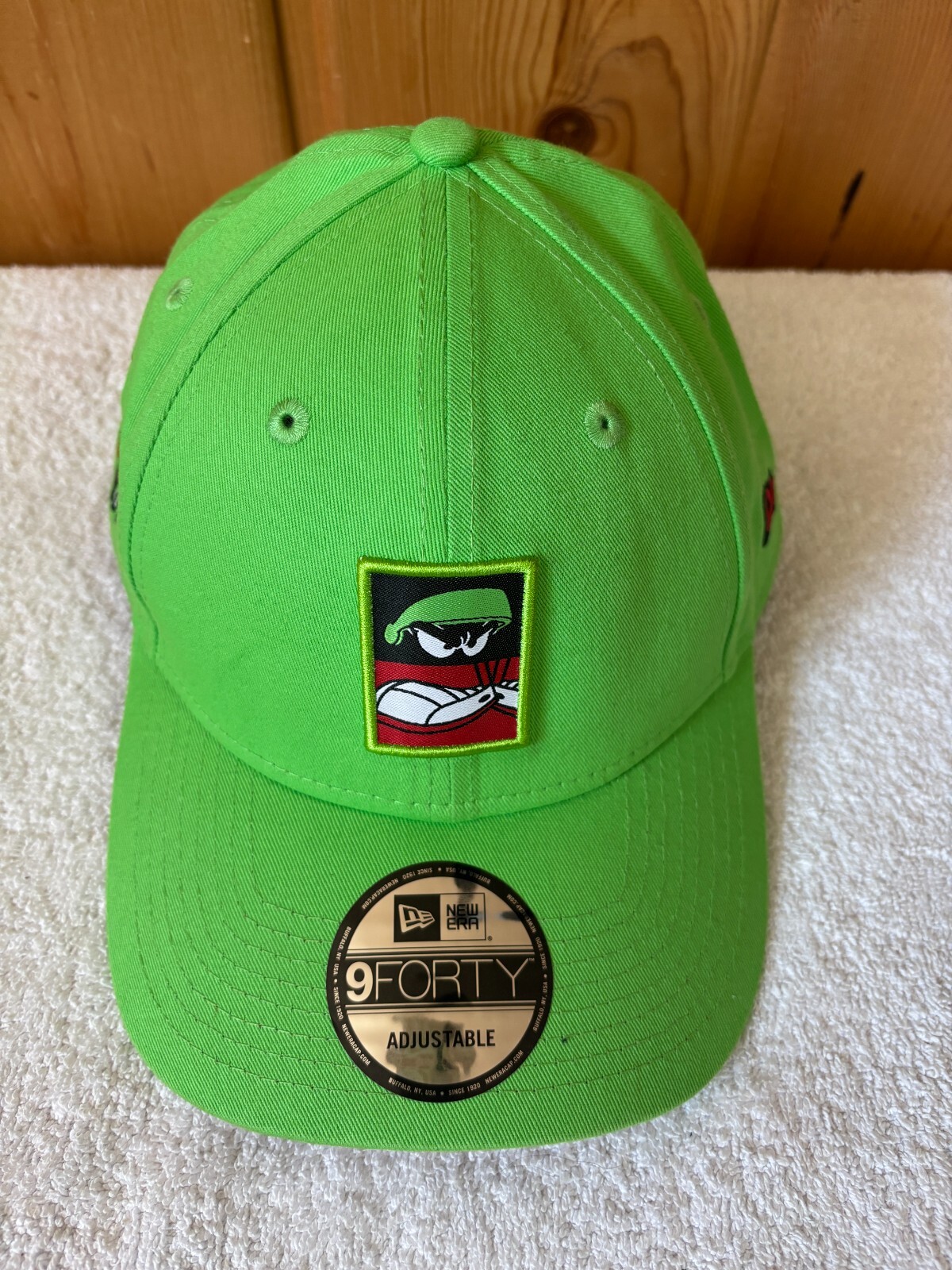 New Era Looney Tunes Marvin the Martian Lime Green Snapback 9Forty Cap