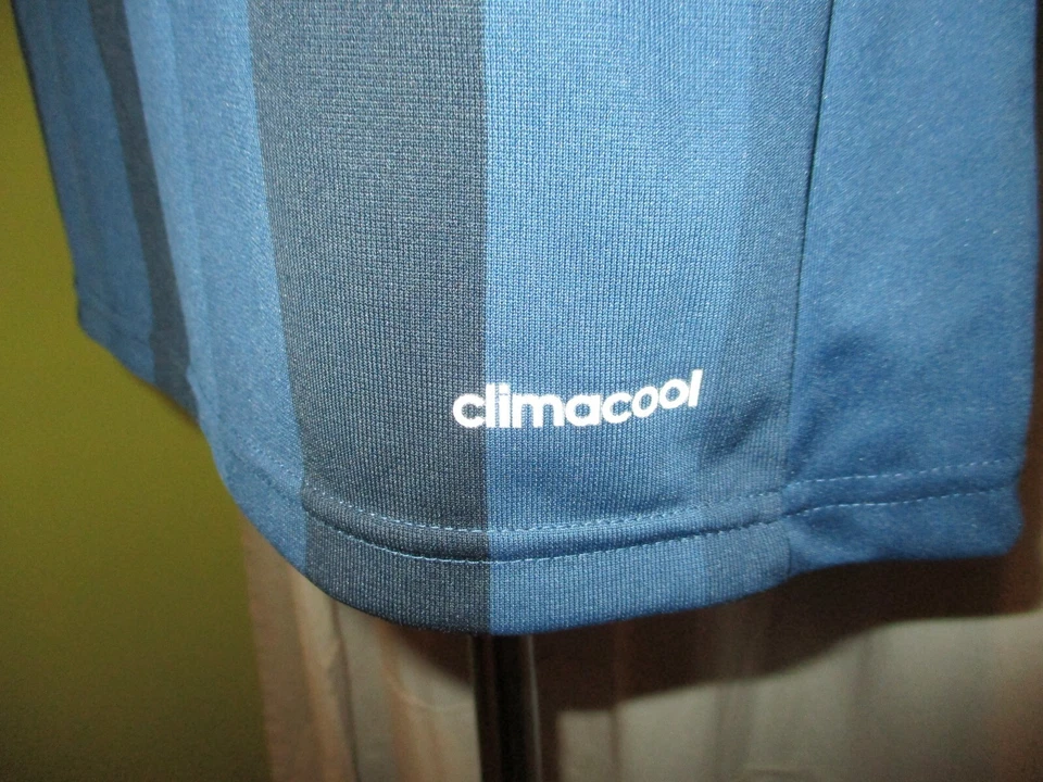 FC Bayern München Adidas Champions League Trikot 2013/14 "-T- - -" Gr.S- M Neu - Bild 4 von 4