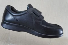 Propet comfort Men's Black straps hooked ventilated diabetic approved size 9.5