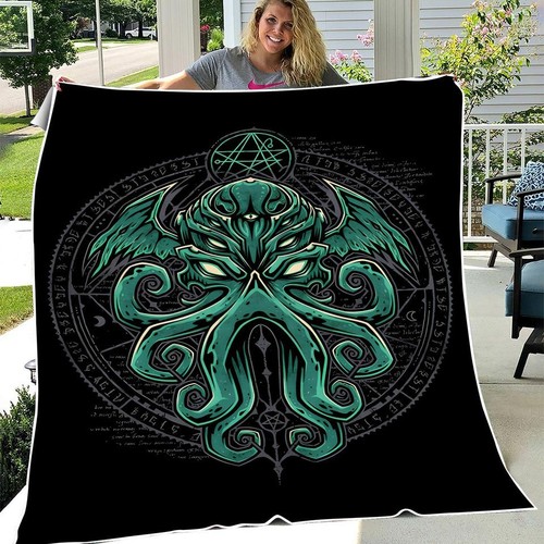 Great Cthulhu Throw Blanket - Picture 8 of 8