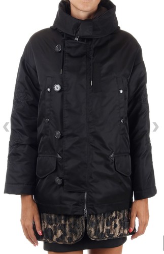 NUEVA CHAQUETA DE PLUMÓN MONCLER Y Ibuki bordada con capucha (Talla 0/XS) - ¡PRECIO DE VENTA SUGERIDO POR EL FABRICANTE $2,200.00! - Imagen 2 de 12