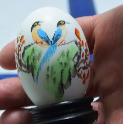 Huevos pájaros asiáticos vintage pintados/firmados a mano con soporte - Imagen 7 de 8
