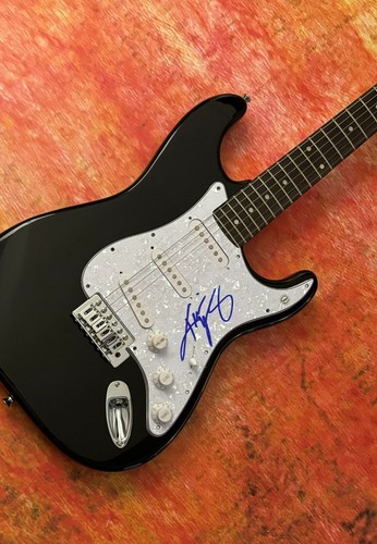 GFA Disciple Band Rock Star * KEVIN YOUNG * Signed Electric Guitar COA - Picture 4 of 5