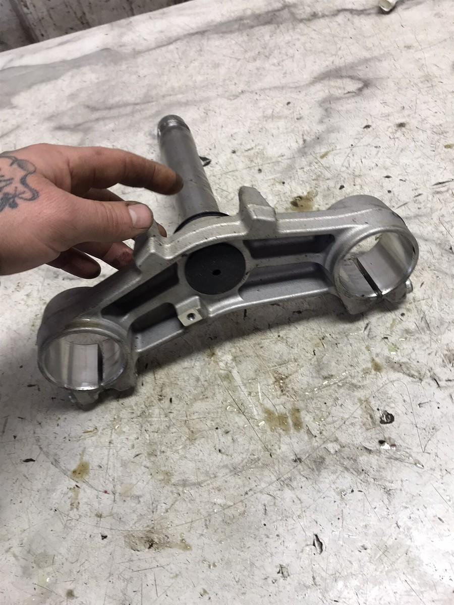 24 Kawasaki ZX Z 1000 SX Z1000SX Ninja lower triple tree fork