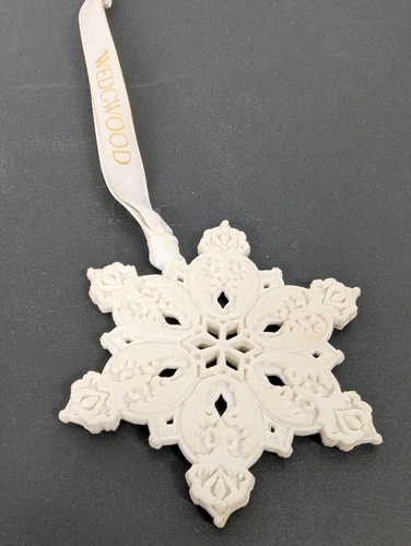 Wedgwood White Jasper Bone China Snowflake Holiday Christmas Ornament Victorian - Picture 3 of 5