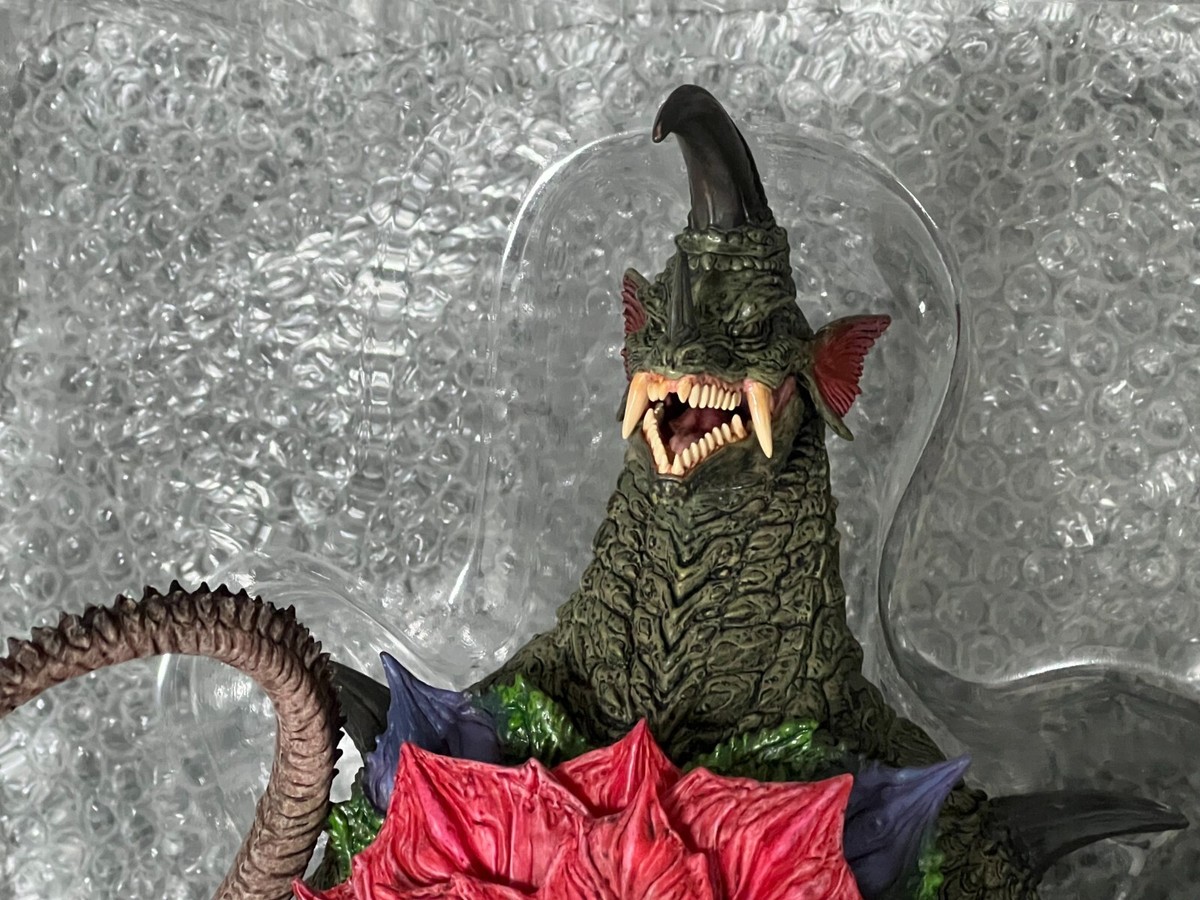 ACRO KAIJU REMIX SERIES Figure ULTRAMAN TARO ASTROMONS | eBay