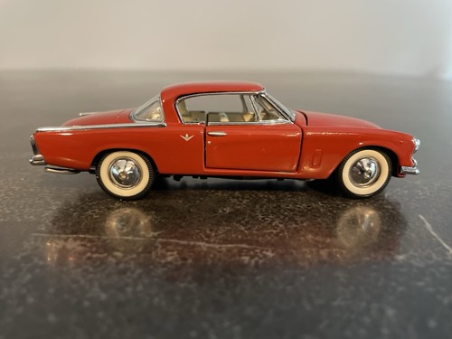 Franklin Mint 1953 Studebaker Starliner 1/43 Scale Diecast Replica - Picture 7 of 24