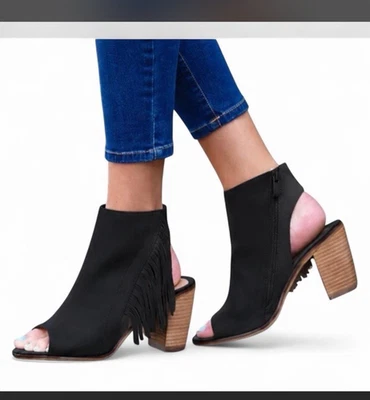 Very Volatile Women's Black Leather Fringe Open Toe Ankle Bootie Zip US 8 - Image 1 of 4