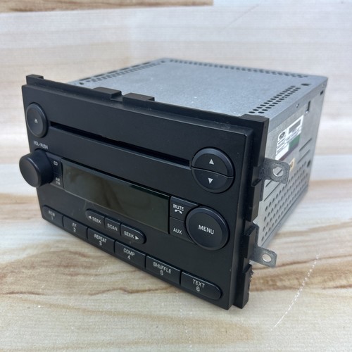 OEM 2005-2006 Ford F150 Truck AM FM Radio CD Player Stereo 6F9T-18C869-AE - Picture 3 of 11