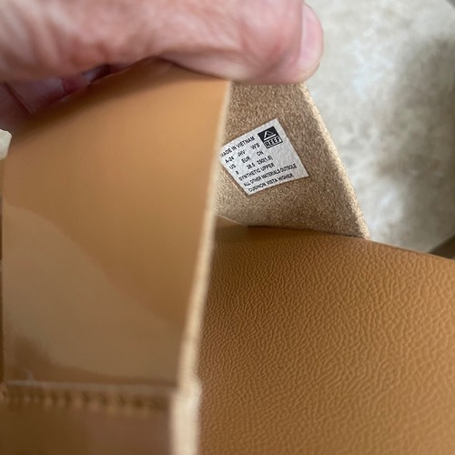 REEF Women's, Cushion Vista Higher Slide Beige tan size 8 platform EUC shoes - Picture 12 of 13