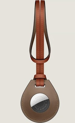 Hermes Apple AirTag bicolor bag charm in Swift calfskin ''Beige de Weimar''