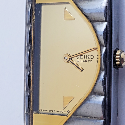 Seiko Half Moon Ladies Vin Two-Tone BLACK/GOLD Quartz Dress Watch 2P20-IFOO T - Picture 4 of 11