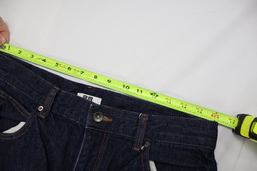 Jeans UNIQLO U uomo 30x32 (*30/28) blu scuro denim gamba dritta orlo naturale - Foto 2 di 13