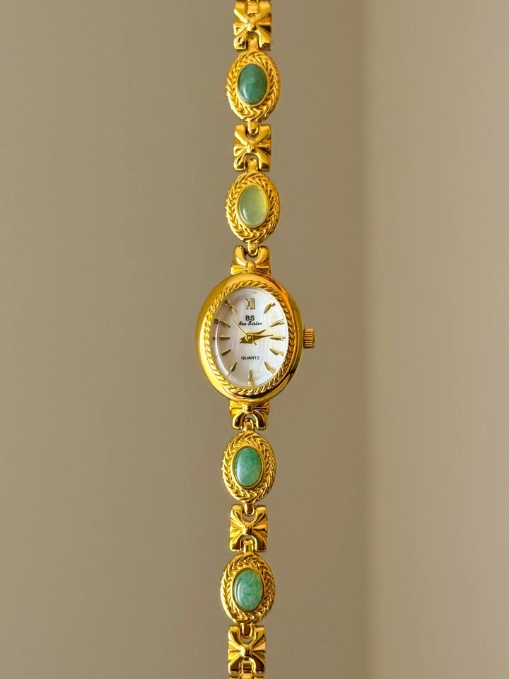Женские часы в винтажном стиле золотой браслет с зеленым авантюрином драгоценными камнями минималистские - Изображение 3 из 4