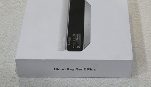 Ubiquiti UniFi Cloud Key Gen2 Plus Packet Networking Device - UCK-G2-PLUS - NEUF !! - Photo 12/14