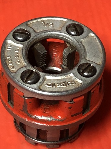 RIDGID USA 00-R Pipe Threader Die Head Ratchet, Handle & 1/2” Die w/ Teeth Wear - Picture 5 of 9