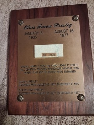 Elvis Presley Memorial 2 plaques