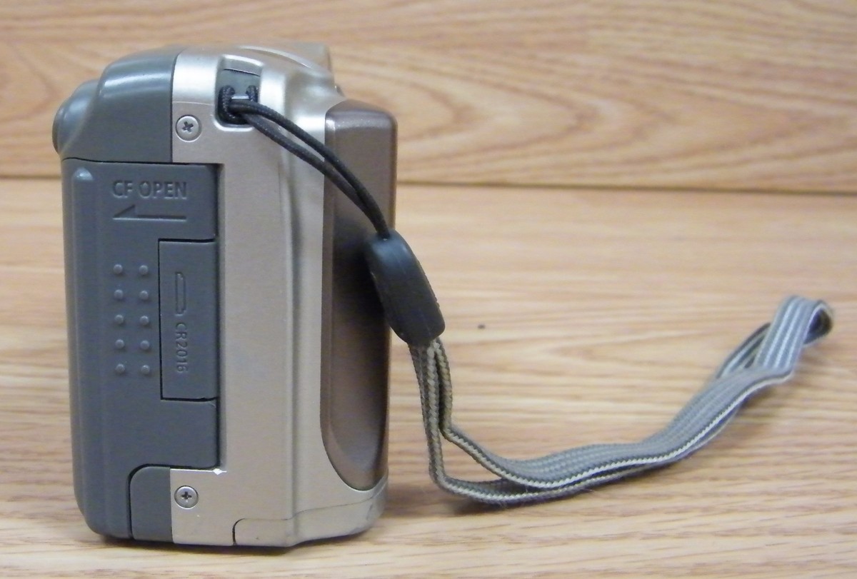 Canon PowerShot A20 2.1メガピクセル Canon PowerShot A20 2.1 Mega Pixels Zoom Lens 3X Digital