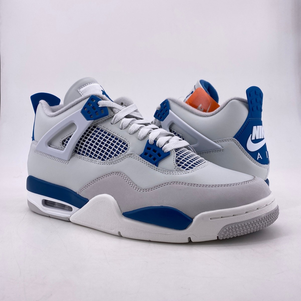 Air Jordan 4 Retro 
