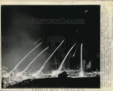 1944 Press Photo Rocket targets streak upward from carriage launch at Camp Davis