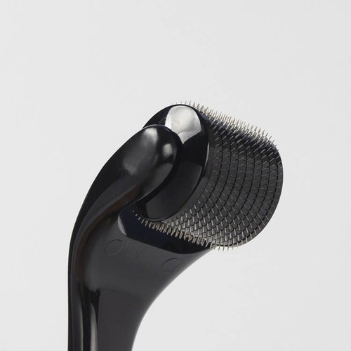 Derma Roller for Face, Body and Scalp, 540 Titanium Microneedles 0.25mm - Picture 3 of 4