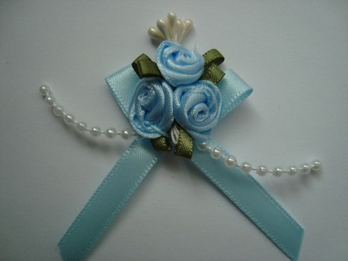 Triple Cluster Rosebud Bow with Pearls Packs of 4 - Various Colours - Picture 14 of 25